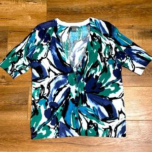 ANN TAYLOR PATTERN BUTTON UP SHIRT